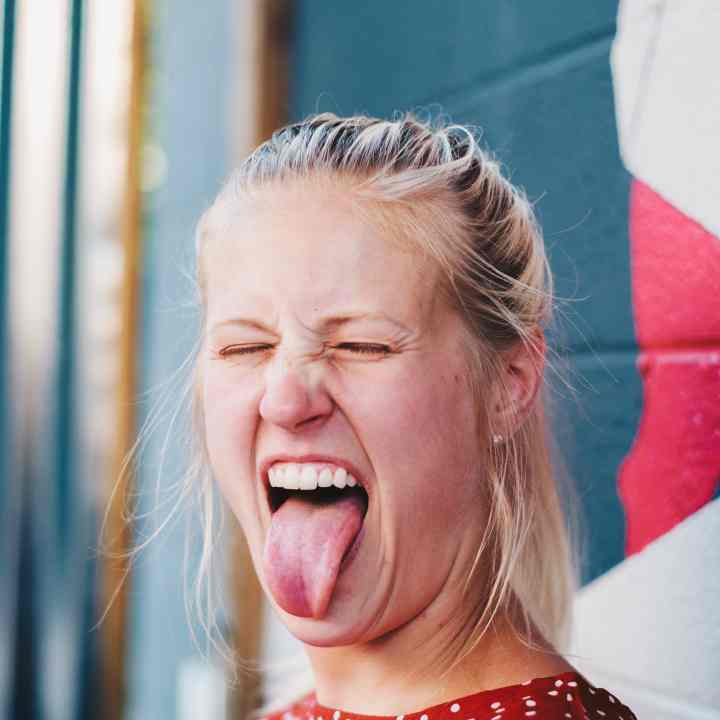 ¿Cómo limpiar la LENGUA BLANCA?